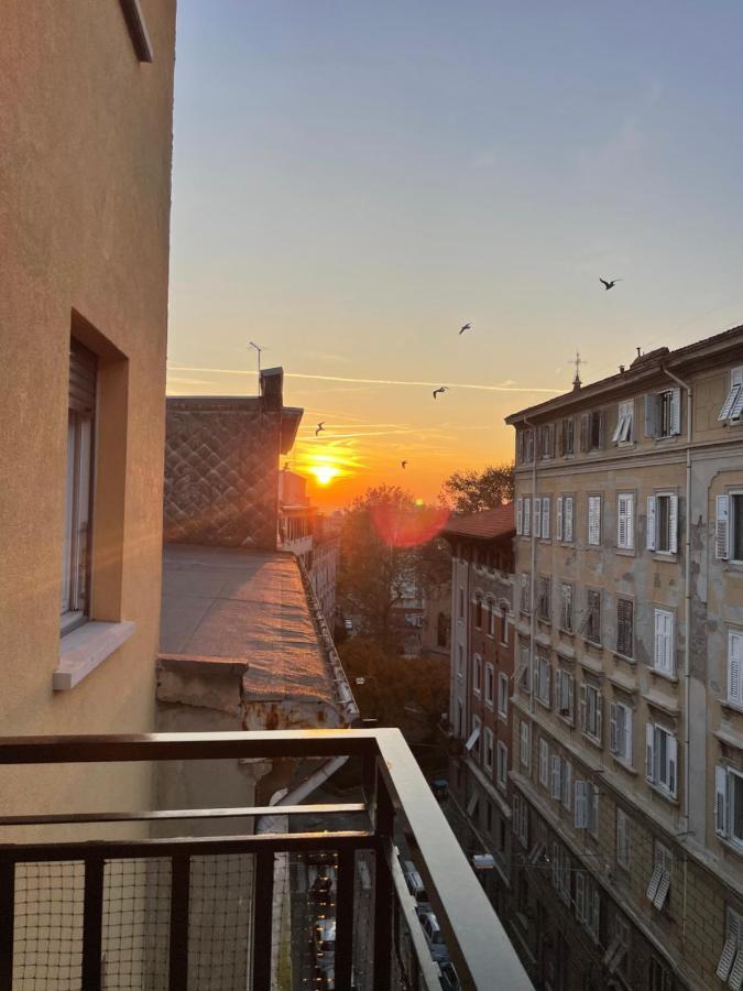 Sunway Apartment Триест Экстерьер фото