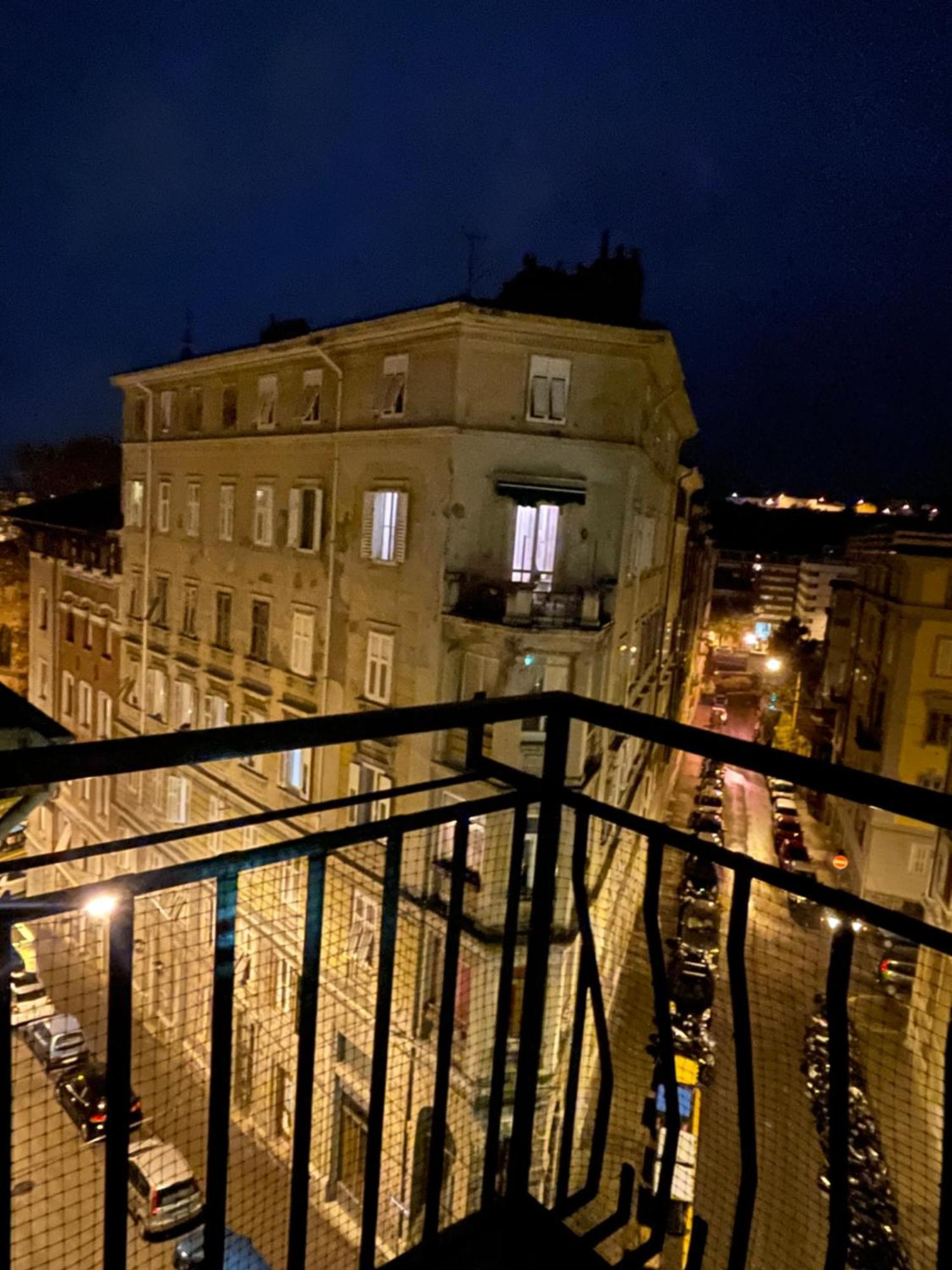 Sunway Apartment Триест Экстерьер фото